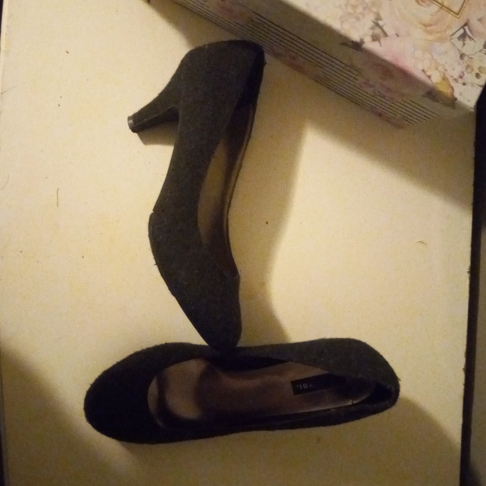 Black heels